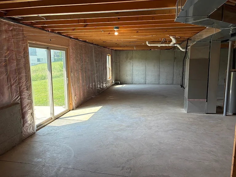 24 Tennis Ct — Photo 14