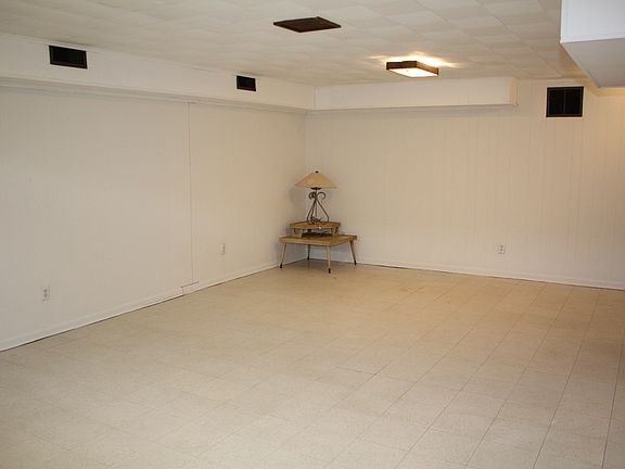 2nd image of 1206 Lake Ave