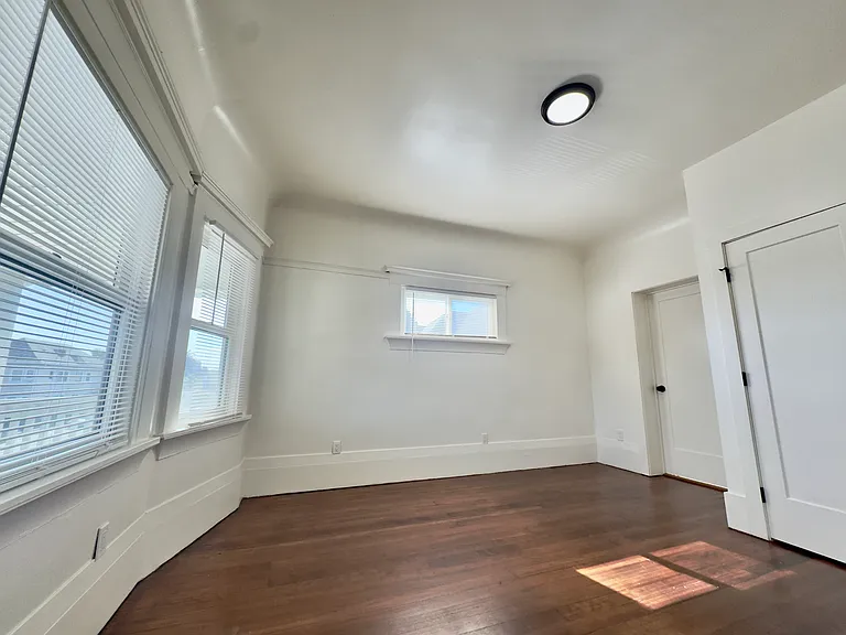 1303 Adeline St — Photo 16