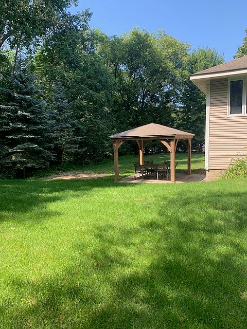 Private wooded setting.