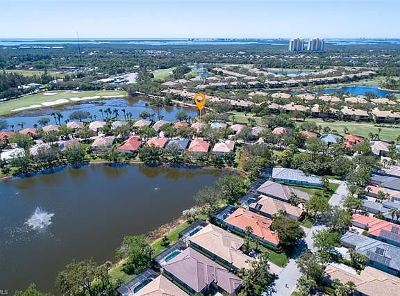 4th image of 21756 Masters Cir
