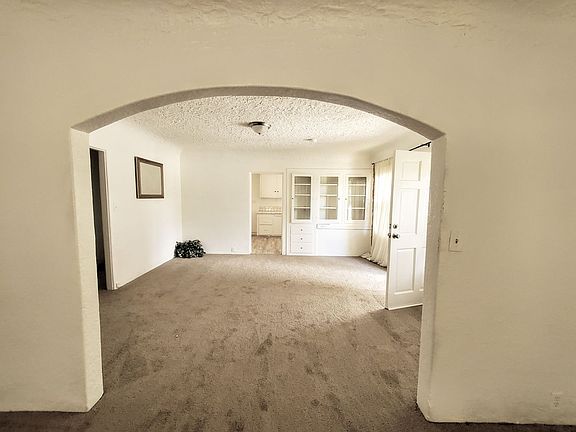 5th image of 24570 Washington Ave