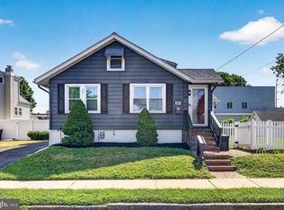 20 Washington Ave, Mount Ephraim, NJ 08059