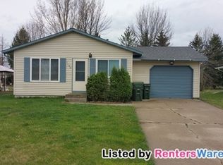 1140 Carolina Ave NW, Hutchinson, MN 55350