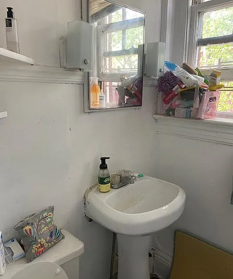 105 W Tulpehocken St #5 — Photo 7