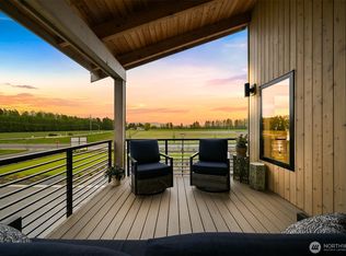 222 Skipping Stone Loop, Lynden, WA 98264