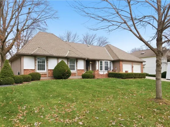 2200 W 121st St, Leawood, KS 66209