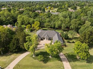 2017 Shadow Lake Dr, Edmond, OK 73025