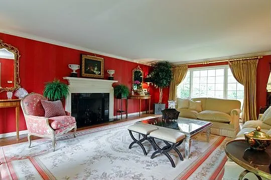 465 Rockefeller Rd photo 1