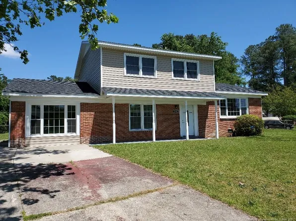 5302 Tabor Ct, Fayetteville, NC 28303