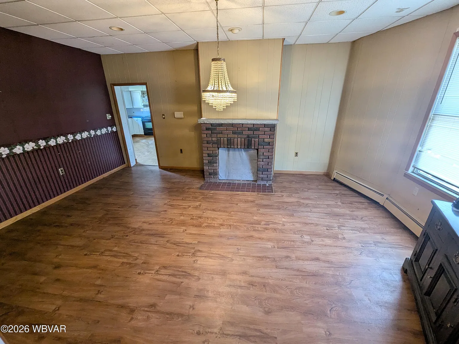 3 bed, 1.0 bath, 1240 sqft, $1,050 — Photo 4