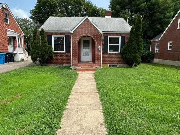 3221 Greenland Ave NW, Roanoke, VA 24012