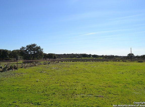 4th image of 636 County Road 473