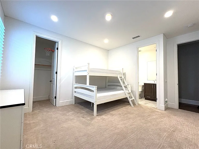 85 Derby — Photo 13