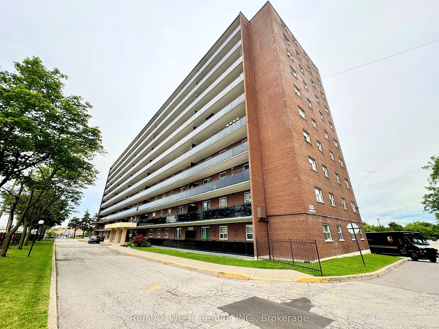 3 bed, $2,650 — Photo 1