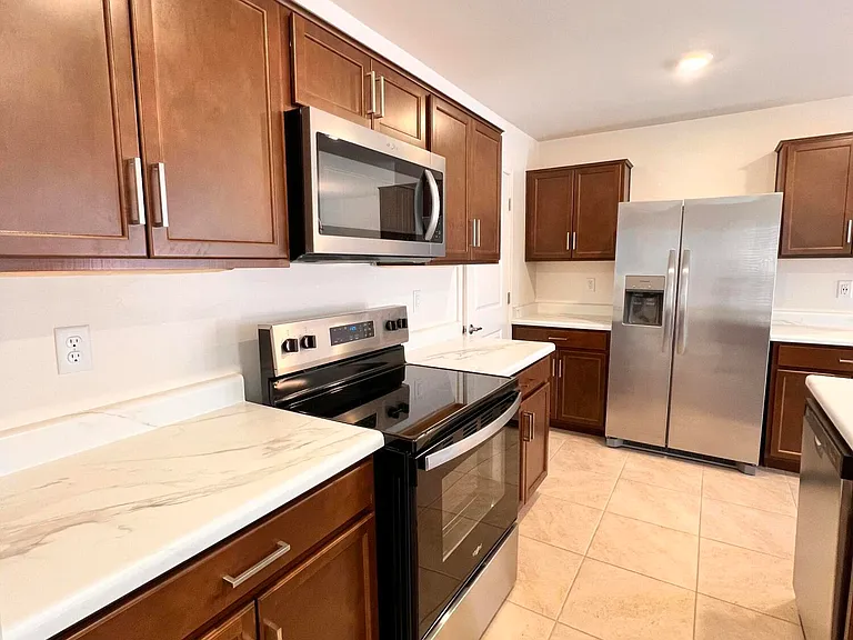 11977 E Chamrod Dr — Photo 6