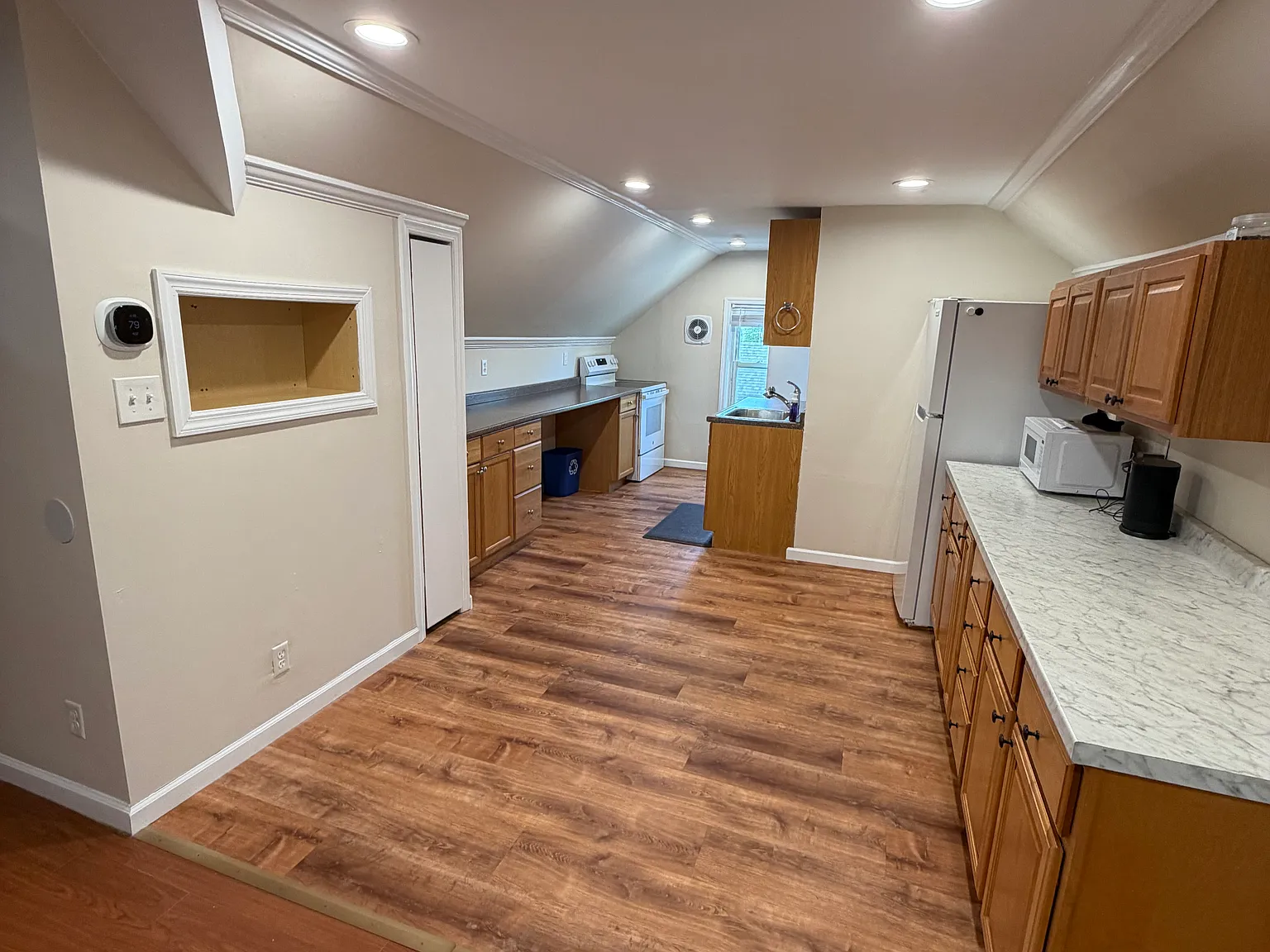 1 bed, $2,300 — Photo 3
