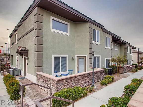 2nd image of 10543 Hedge View Ave