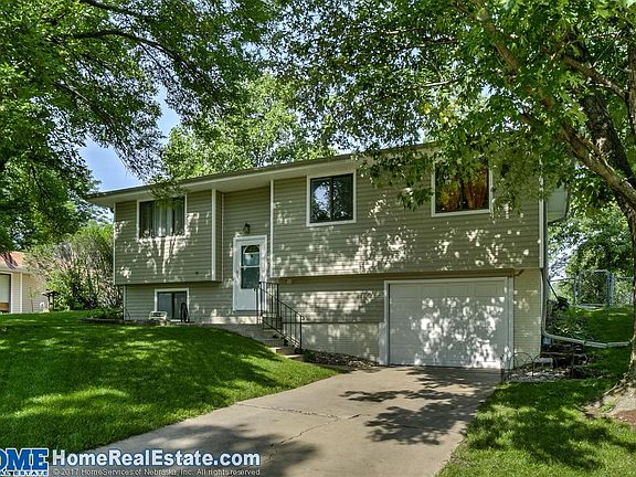 2nd image of 2423 NW 51st St