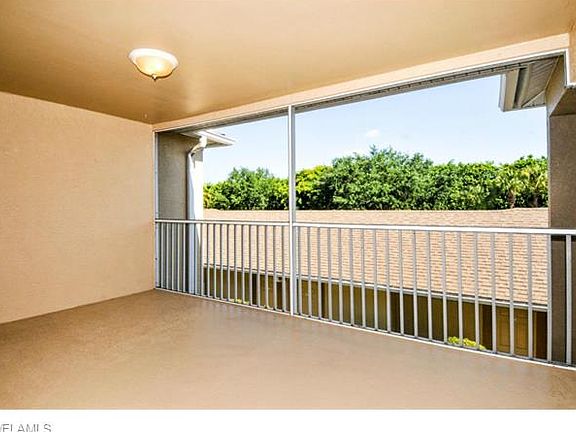 3rd image of 10220 Washingtonia Palm Way APT 1821