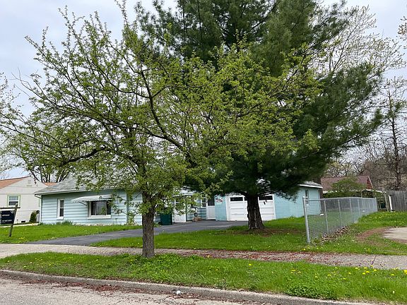 2nd image of 111 E Everettdale Ave