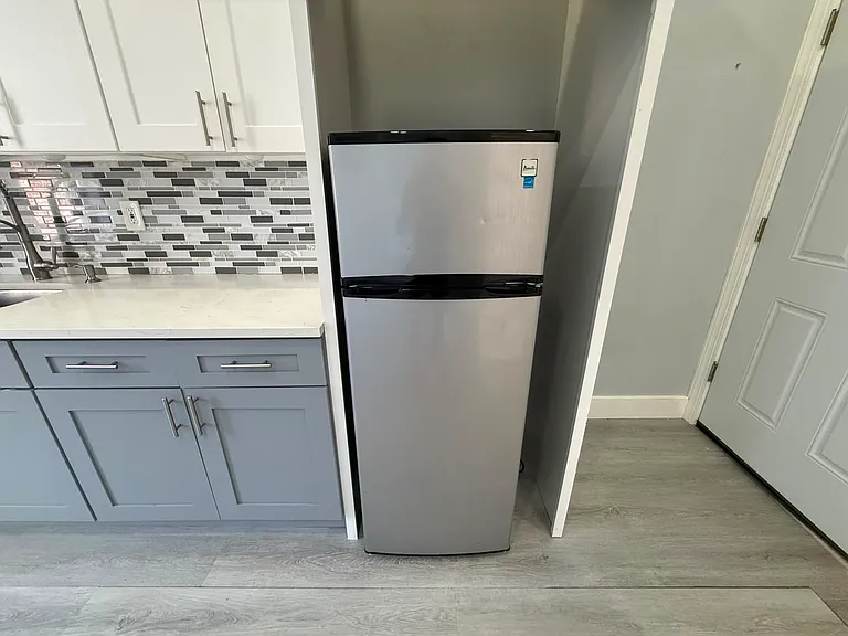 5516 Hudson Ave #29E — Photo 4