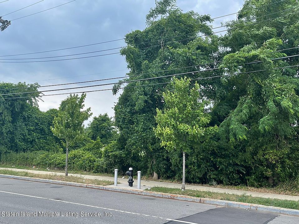 2nd image of 004-006 Father Capodanno Blvd