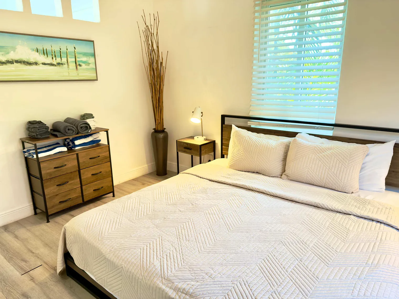 1 bed, 1.0 bath, 592 sqft, $2,623 — Photo 3