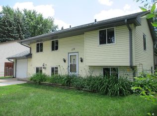 176 Longfellow St NE, Fridley, MN 55432