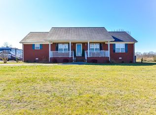 22 W Lincoln Rd, Fayetteville, TN 37334