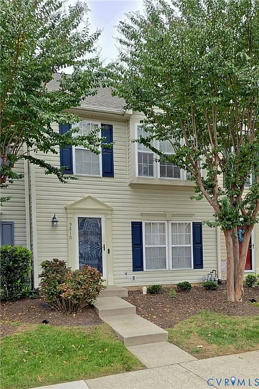 9210 Silverbush Dr — Photo 1