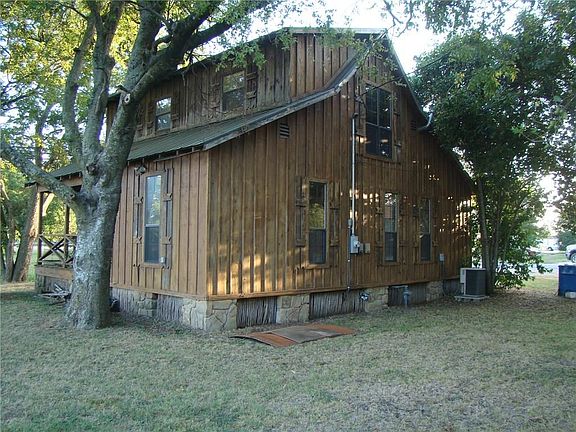2nd image of 300 N Angelina St
