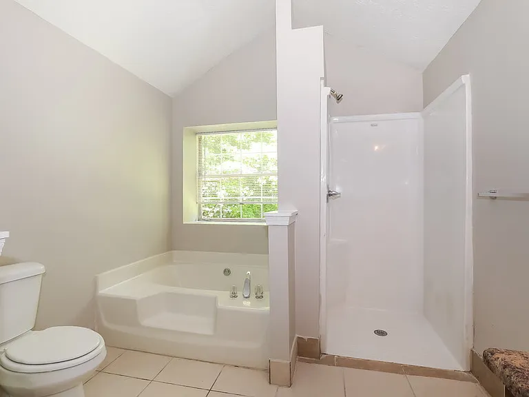 5712 Mistyview Dr — Photo 11