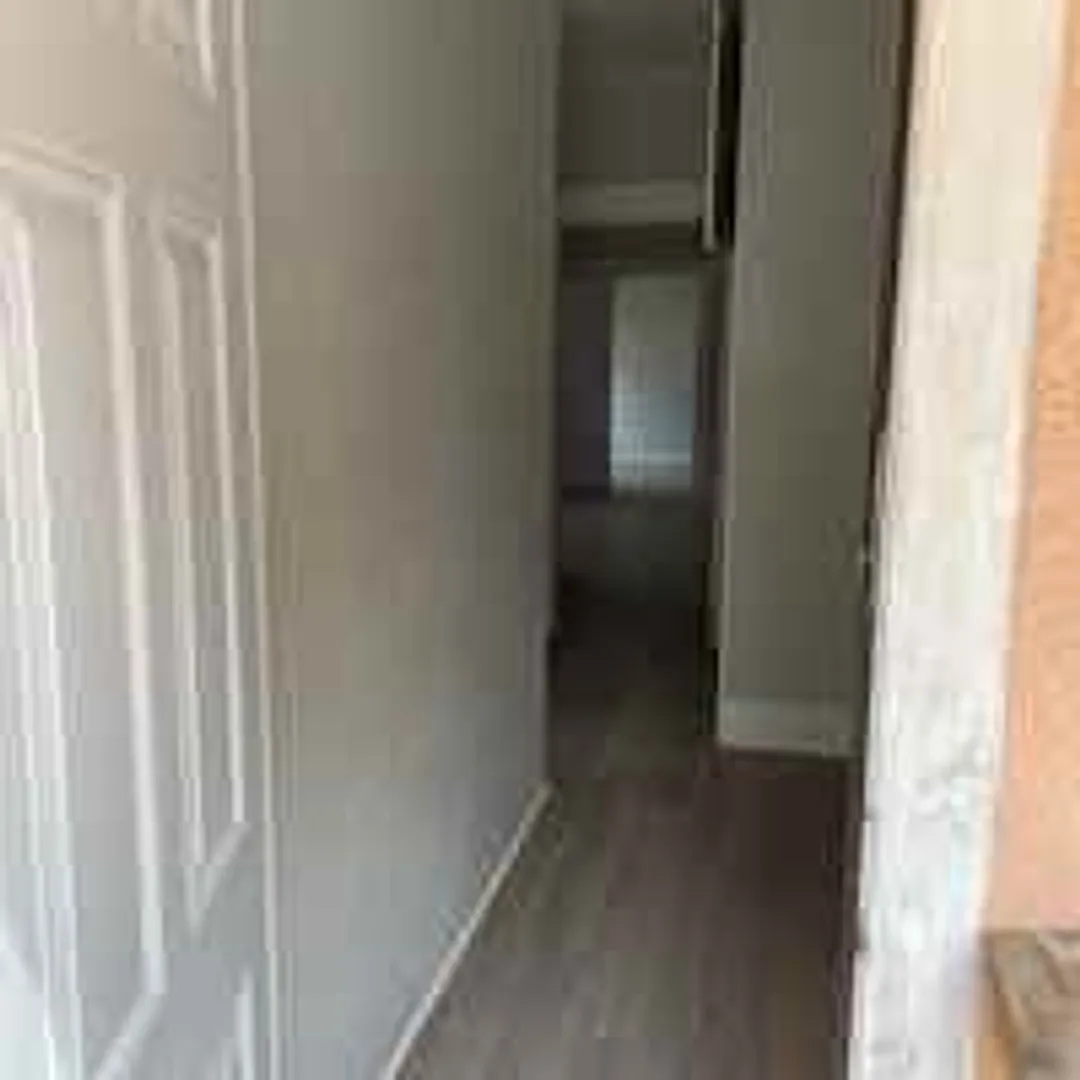 2/1 in Bradenton, so spacious and pet friendly! — Photo 2
