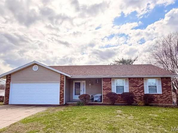 4079 Bradford Dr, Saint Charles, MO 63304