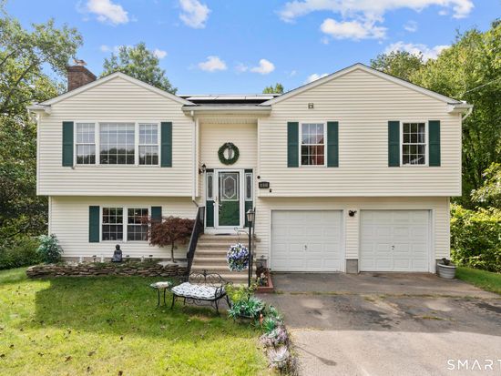 81 Hidden Pond Road, Waterbury, CT 06704