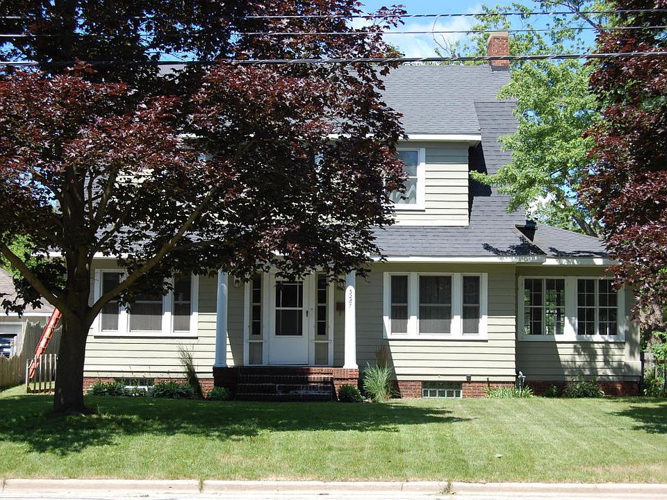 1st image of 3287 Coit Ave NE