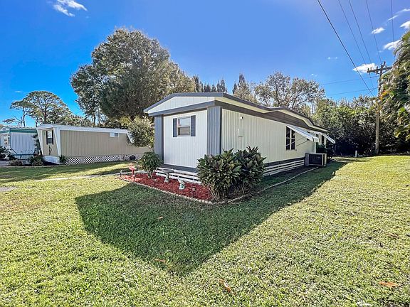 5th image of 17881 N Tamiami Trl #11