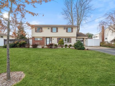 246 W 10th Street, Deer Park, NY, 11729