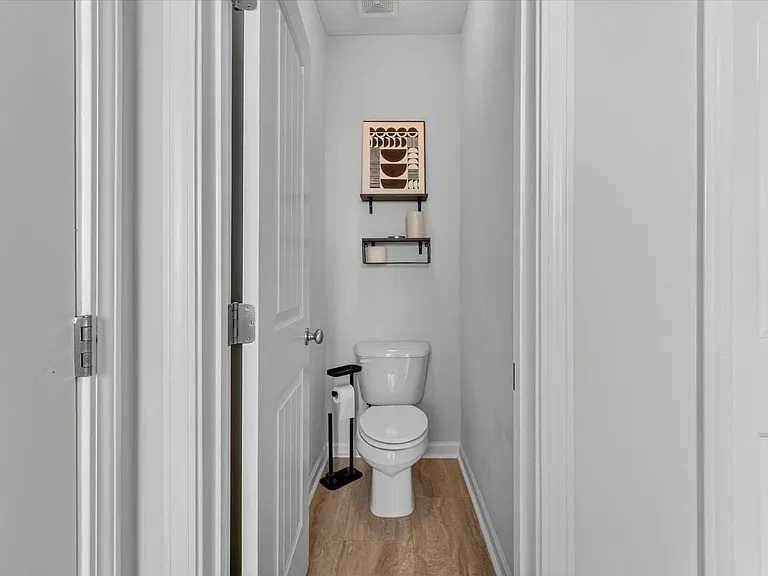 539 Brightleaf Cir — Photo 24