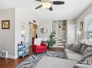 1022 Elvado Dr, Saint Louis, MO 63126