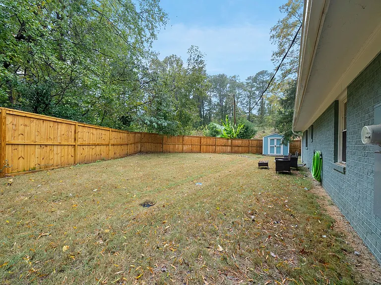 1002 Bacon St — Photo 25