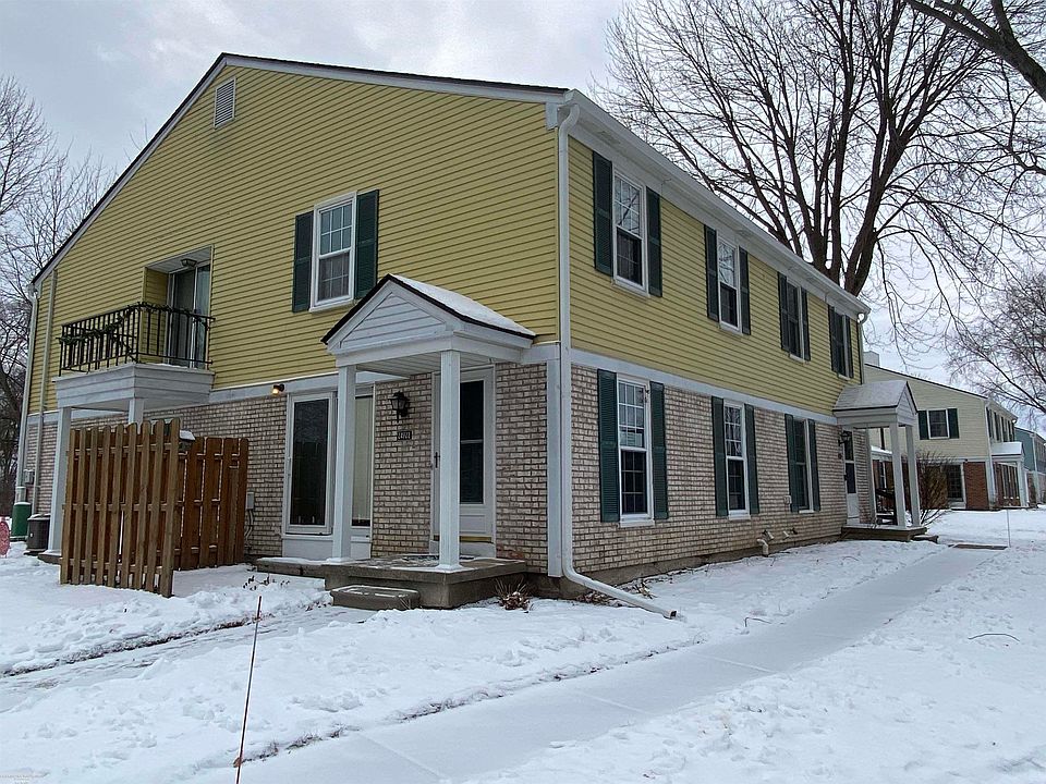 1st image of 24722 Meadow Creek Dr