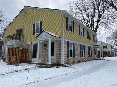 24722 Meadow Creek Dr, Harrison Township, MI, 48045