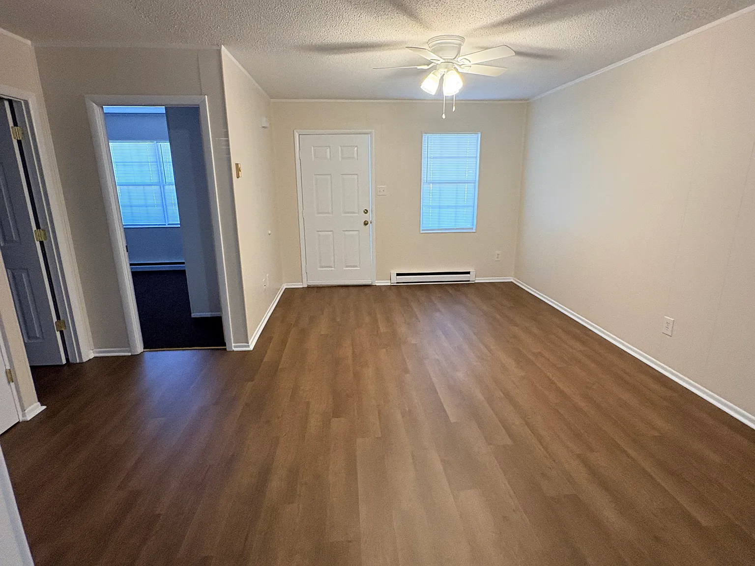 3008 Sherrill Ave — Photo 2