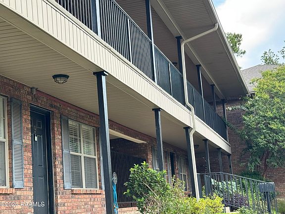 2nd image of 112 Hillside Dr APT 10