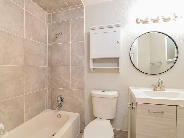 209 Banyan Ct — Photo 6