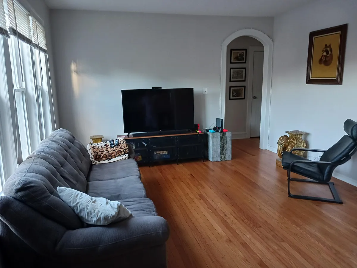 Building Photo - 2548 W Thorndale Ave #1