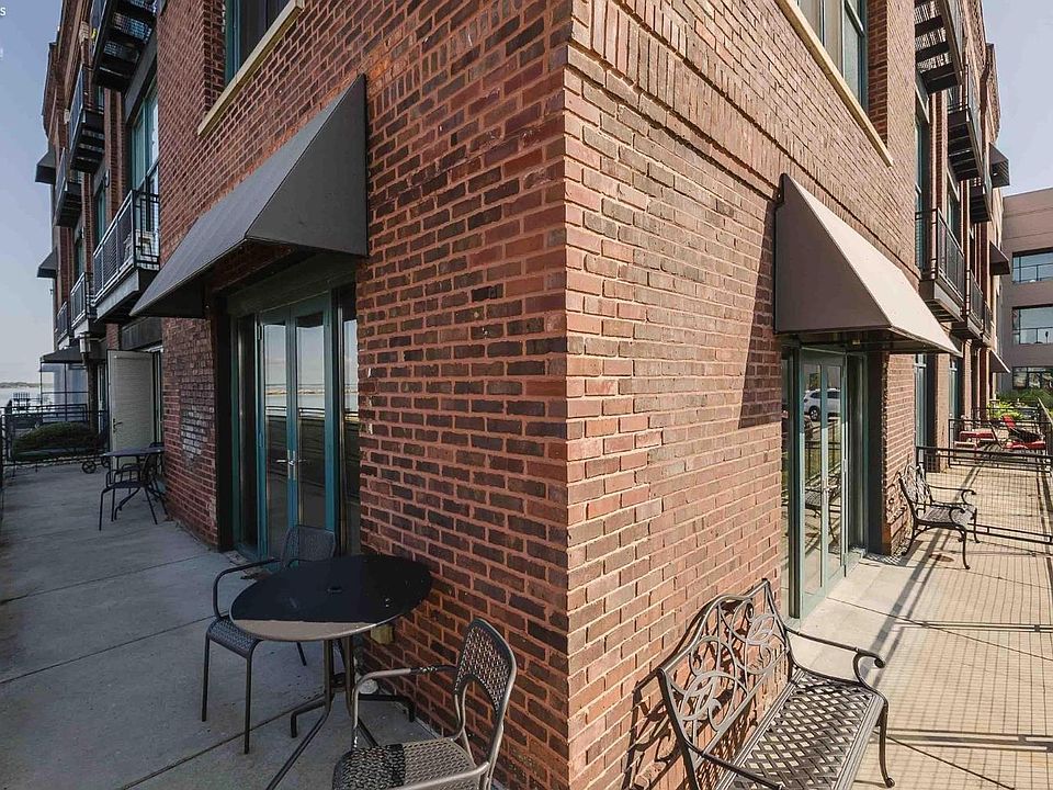 1st image of 401 W Shoreline Dr Unit 142
