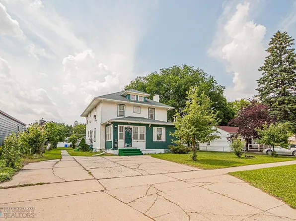 342 19th St N, Fargo, ND 58102